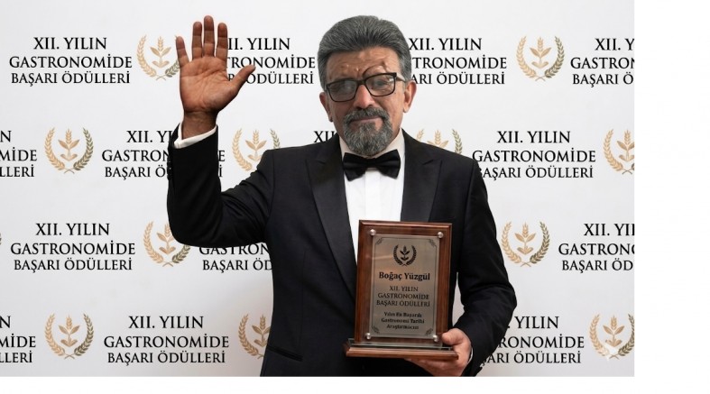 AGDGP’DEN BOĞAÇ YÜZGÜL’E BÜYÜK ÖDÜL