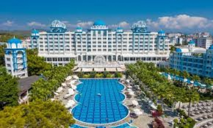 ANTALYA O LİSTEDE AÇIK ARA İLK SIRADA