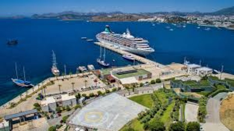 BODRUM YOLCU LİMANI YENİLENİYOR