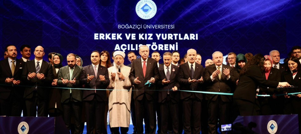 BOĞAZİÇİ'NE ÜÇÜ BİR ARADA MÜJDESİ