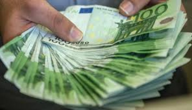 CARİ AÇIK TAVAN SEVİYESİNDE