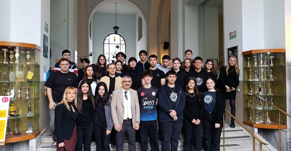 DÜNYANIN SANATÇISI DÜNYA SANAT GÜNÜNDE BULUŞUYOR