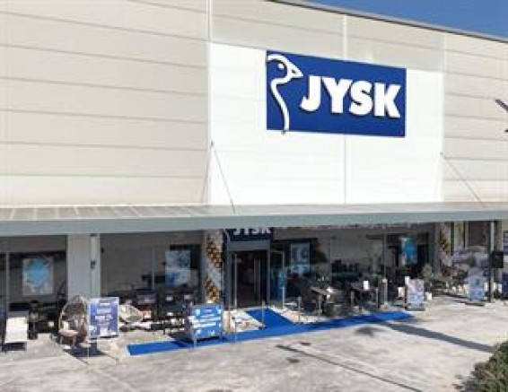 HER AY YENİ BİR MAĞAZA