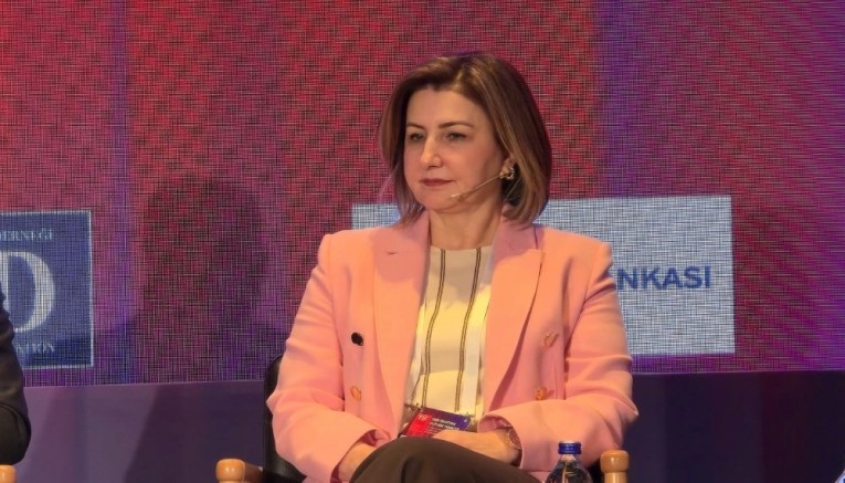 HERŞEY DAHİDE BİR HAYLİ İYİYMİŞİZ