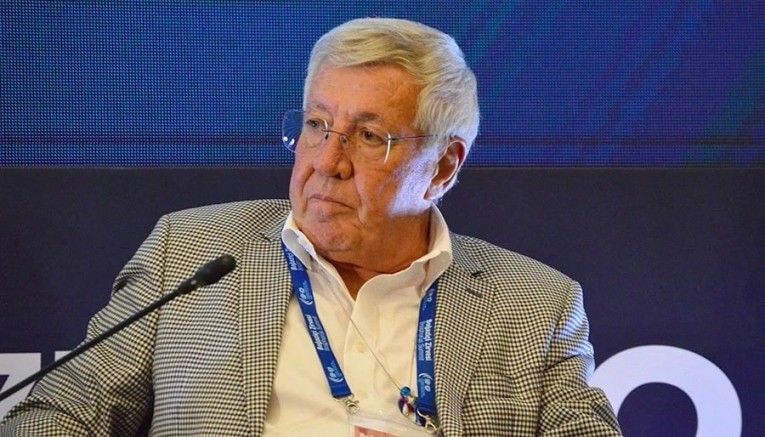 KADİR UĞUR RESMEN  ‘KRAL ÇIPLAK’ YORUMU YAPTI!!!