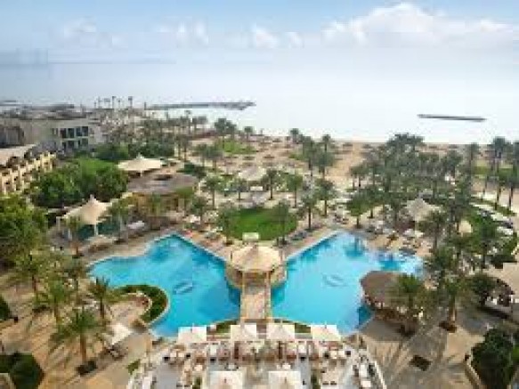 KALBURÜSTÜ RUS TURİSTLERİN YENİ GÖZDESİ KATAR OLUYOR