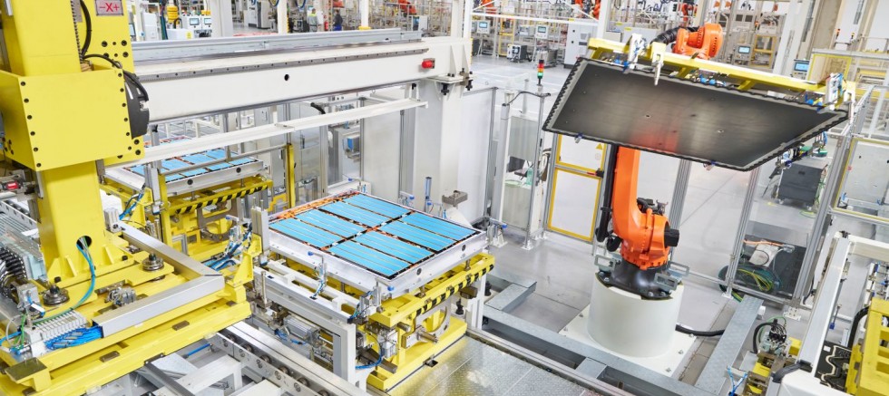 ŠKODA'DAN DEV BATARYA HAMLESİ