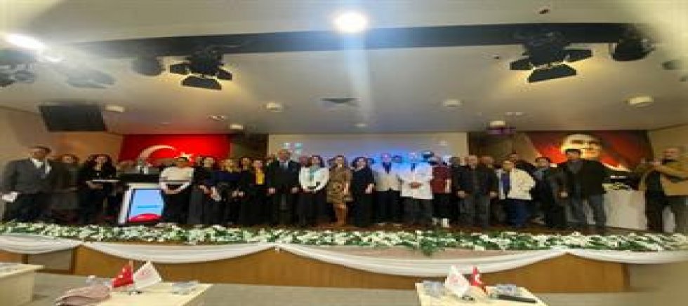 ADANA’DA “RADYOTERAPİ VE BESLENME” HASTA OKULU YOĞUN İLGİ GÖRDÜ