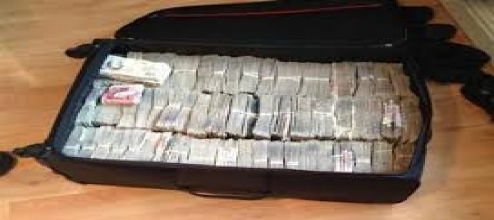 Bİ DÖNEM KAPANIYOR