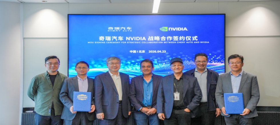 GELECEK İÇİN BİR ADIM DAHA