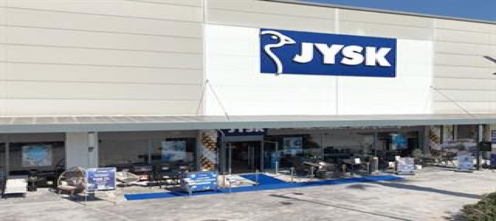 HER AY YENİ BİR MAĞAZA