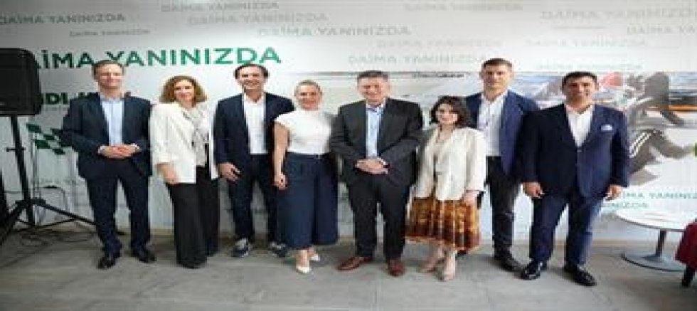 İZMİR'DE ANLAMLI BULUŞMA