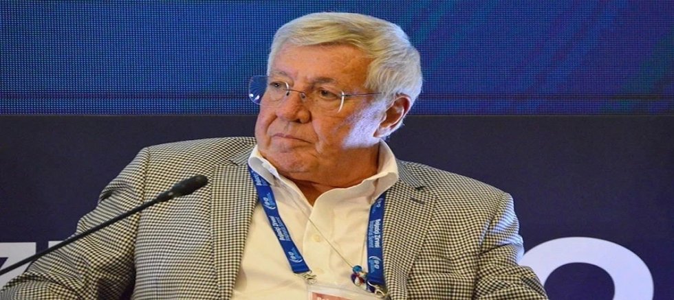 KADİR UĞUR RESMEN  ‘KRAL ÇIPLAK’ YORUMU YAPTI!!!