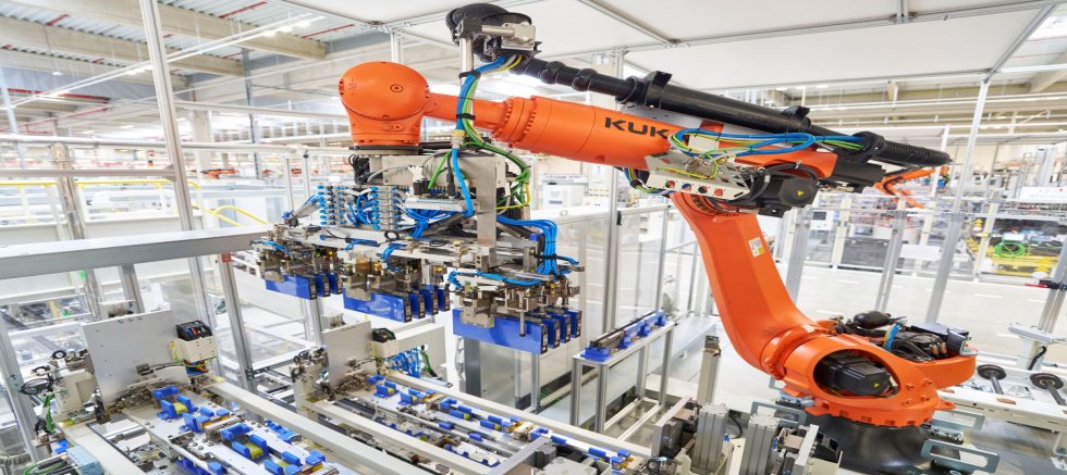 ŠKODA'DAN DEV BATARYA HAMLESİ