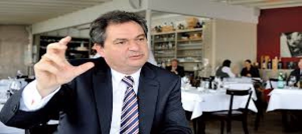 YENİDEN BAŞKAN OLDU