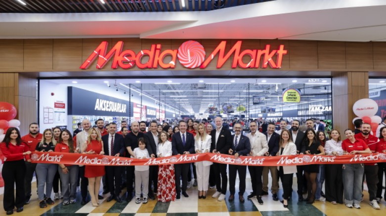 MERSİN'DE BİR  MAĞAZA DAHA