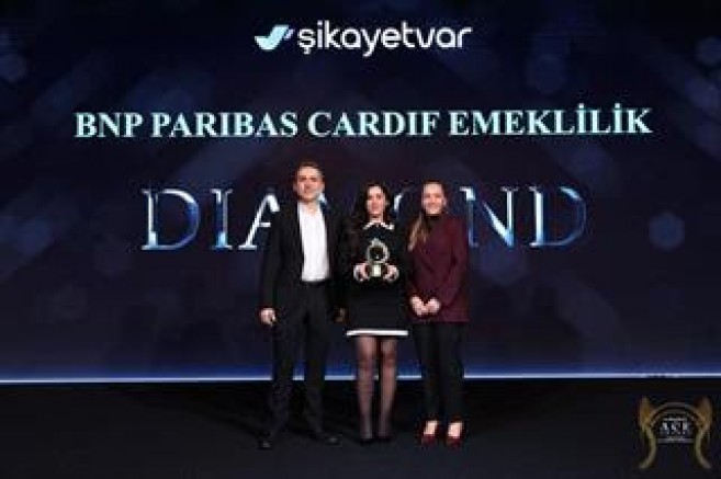 MÜŞTERİ MEMNUNİYETİNDE ÜÇ YILDIR BİRİNCİLİĞİ BIRAKMIYORLAR