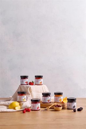 ÖZÜNDE MEYVE OLAN KAVANOZ