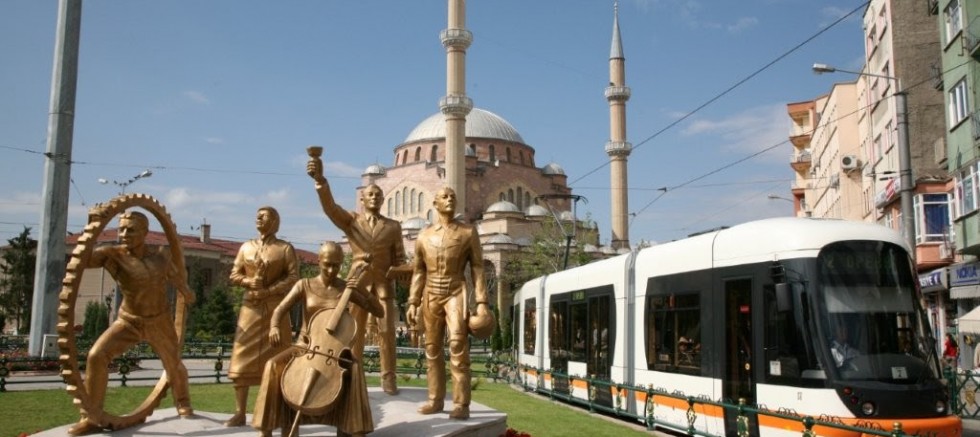 PLAKASI 26 HEDEFSE GELECEK