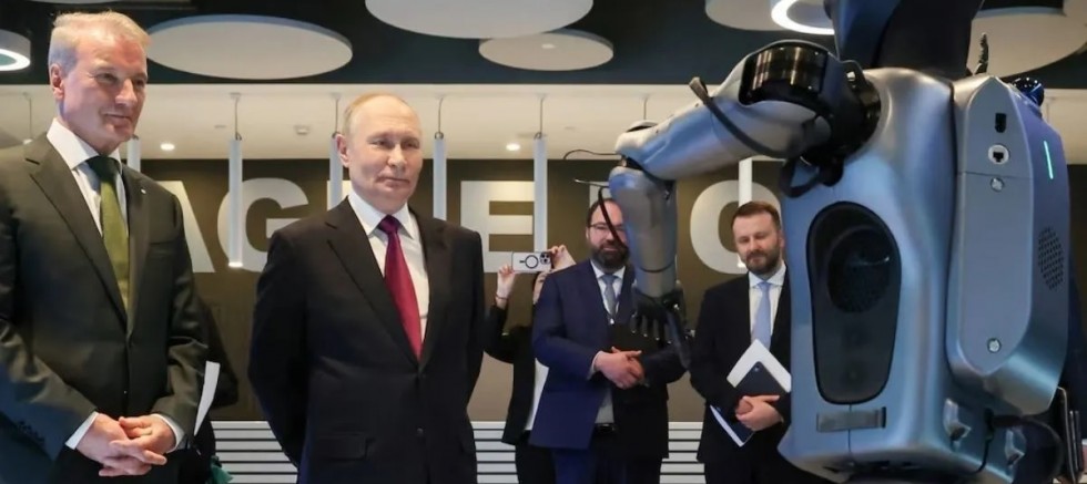 PUTİN’E ÖZEL GÖVDE GÖSTERİSİ