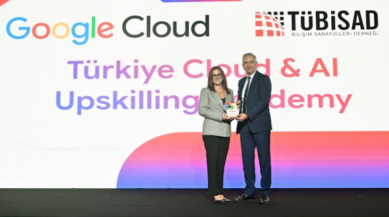 SEKTÖRÜN İLERİ GELENLERİNİN TAMAMINA YAKINI ORADAYDI
