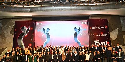15. PERYÖN İNSANA DEĞER ÖDÜLLERİ SAHİPLERİNİ BULDU