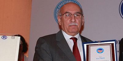 AVNİ AKER HAYATINI KAYBETTİ