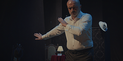 “BAYANLAR BAYLAR DARIO MORENO: BİR GAZİNO HİKÂYESİ”  ZORLU PSM TOUCHÉ’DE SEZONU AÇTI!