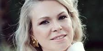 BESTECİ, SÖZ YAZARI VE YORUMCUKİMLİĞİYLE DEMET TEKİN,  MÜZİĞİN MUTFAĞINDA, NOTALARINYOLCULUĞUNDA ÜRETMEYE DEVAM EDİYOR