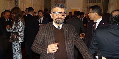 BOĞAÇ YÜZGÜL 'GELENEKÇİ mODERNİTE' İLE SANATSEVERLERİ BÜYÜLEDİ