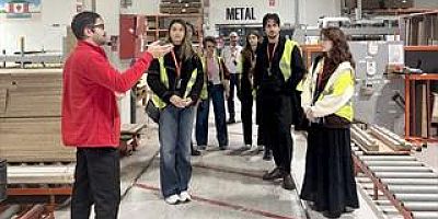 ÇİLEK GENÇ TASARIMCILARA YUVA OLDU