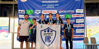 ÇOLAKOĞLU METALURJİ SPOR KULÜBÜ YÜZÜCÜLERİNDEN ULUSAL GELİŞİM LİGİ'NDE GURURLANDIRAN BAŞARI