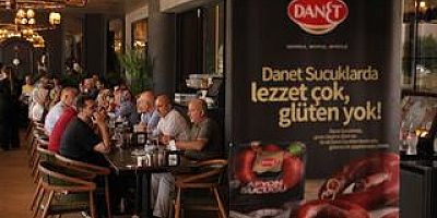 DANET'TEN İLGİNÇ AĞIRLAMA