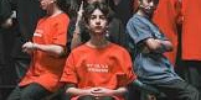 DEPREM BÖLGESİNDE ANLAMLI ETKİNLİK