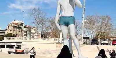 DİKKAT ÇEKEN REKLAM