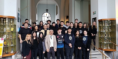 DÜNYANIN SANATÇISI DÜNYA SANAT GÜNÜNDE BULUŞUYOR