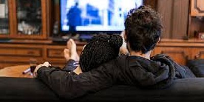 EKRAN BAĞIMLILIĞI AYNI ZAMANDTA MİYOBUN DA TETİKÇİSİ