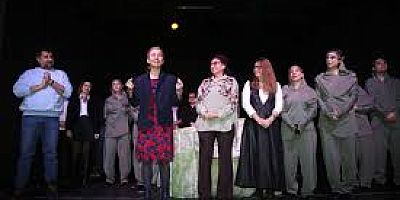 ESKİŞEHİR ŞEHİR TİYATROLARI’NDAN  DÜNYA OPERA KLASİĞİ  “SİHİRLİ FLÜT”,  ÇOCUKLAR İÇİN MÜZİKLİ KUKLA YORUMUYLA SAHNEDE!   