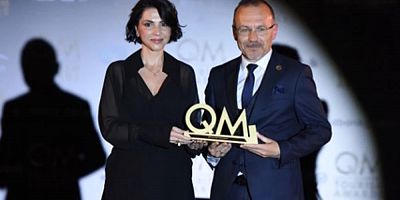 HAK EDİLMİŞ İKİ DEV ÖDÜL