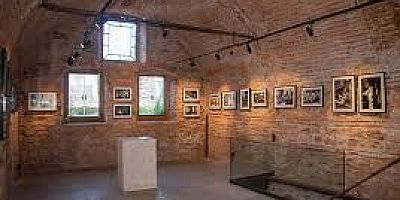 İKİ KİŞİSEL SERGİ BİR ARADA