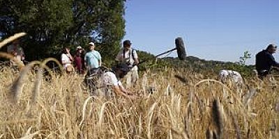 İLGİ ÇEKECEK BELGESEL