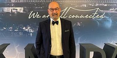 İSTANBUL'DA BULUŞTULAR