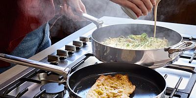 JOSEPH JOSEPH’TEN MUTFAKLARDA AKILLI TASARIM ve DAYANIKLILIĞI BİRLEŞTİREN YENİ SERİ: SPACE STEEL