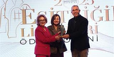 KADINLAR YİNE EŞİTLİKLE ÖN PLANDAYDI