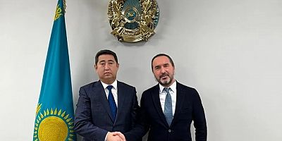 KAZAKİSTAN’A ŞİMDİ DE GURUR KAYNAĞIMIZ İSKEFE ÇIKARMASI