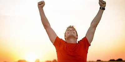 MUTLULUKTAN UÇUYORMUŞUZ