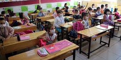 OKULA DÖNÜŞTE MOBİL REKLAMLAR KAZANDIRIYOR
