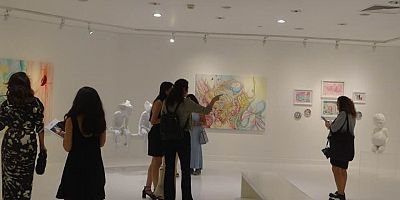 PINOR YOLDAŞ EKAV ART GALLERY’DE ‘EVRİMSEL FORM’ İLE SANATSEVERLERİ BÜYÜLEDİ