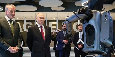 PUTİN’E ÖZEL GÖVDE GÖSTERİSİ