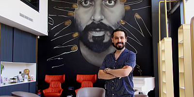 SAÇ EKİMİ SIRADANLIKTAN ÇIKIYOR